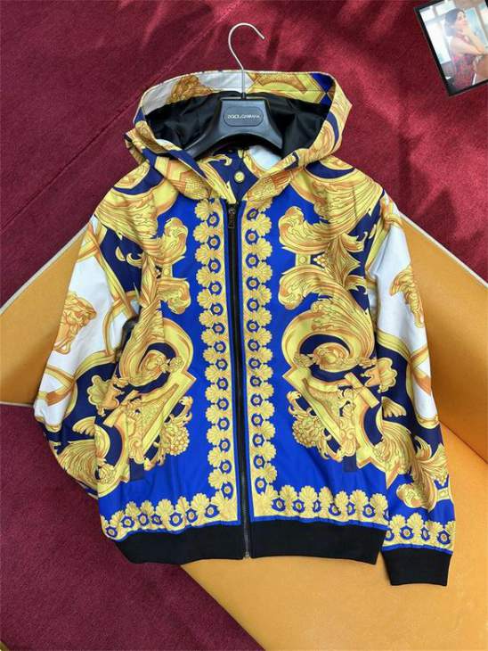 Picture of Versace Jackets _SKUVersaceM-3XL12yn7529874